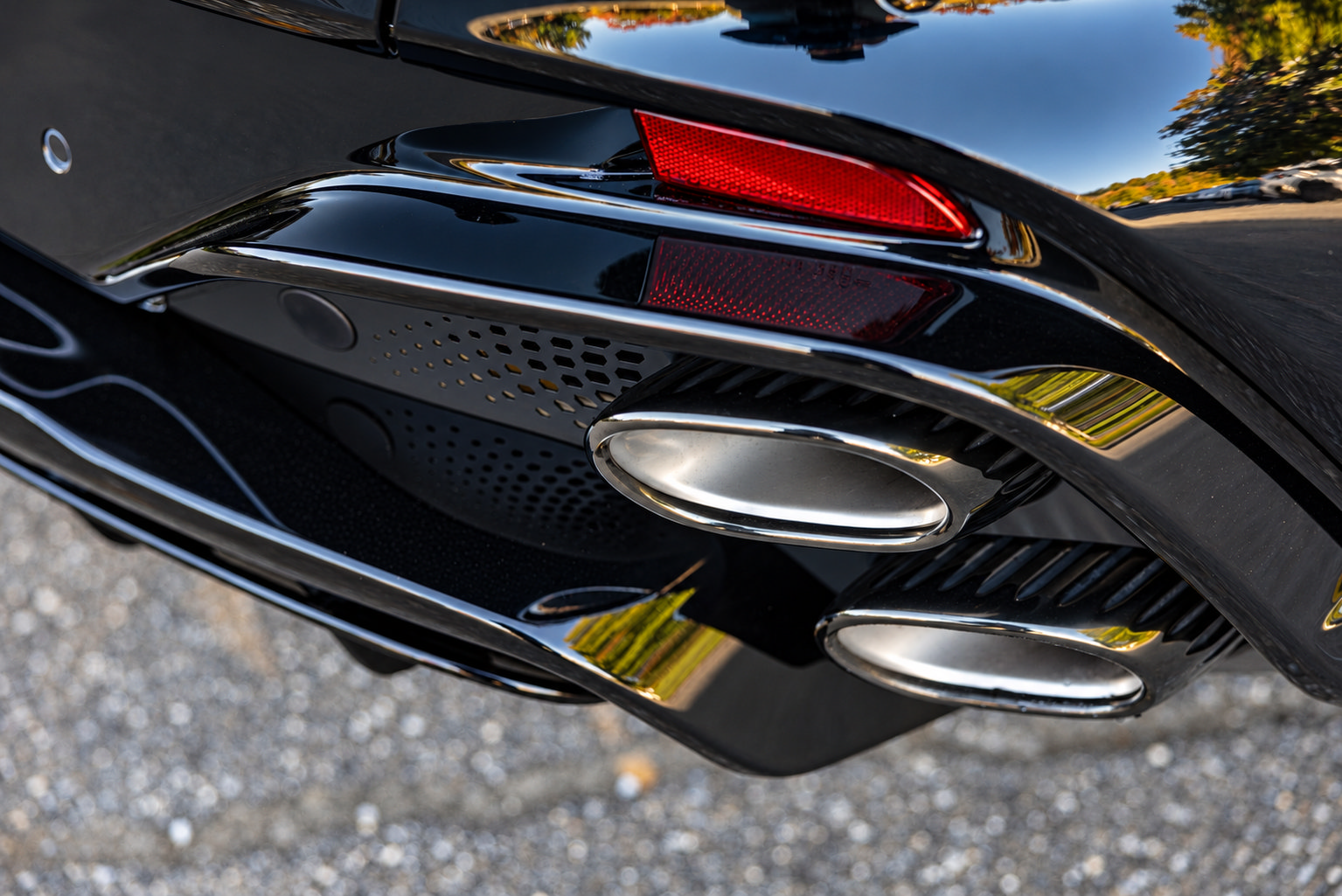 New 2026 Aston Martin DBX S AWD/4WD image 29