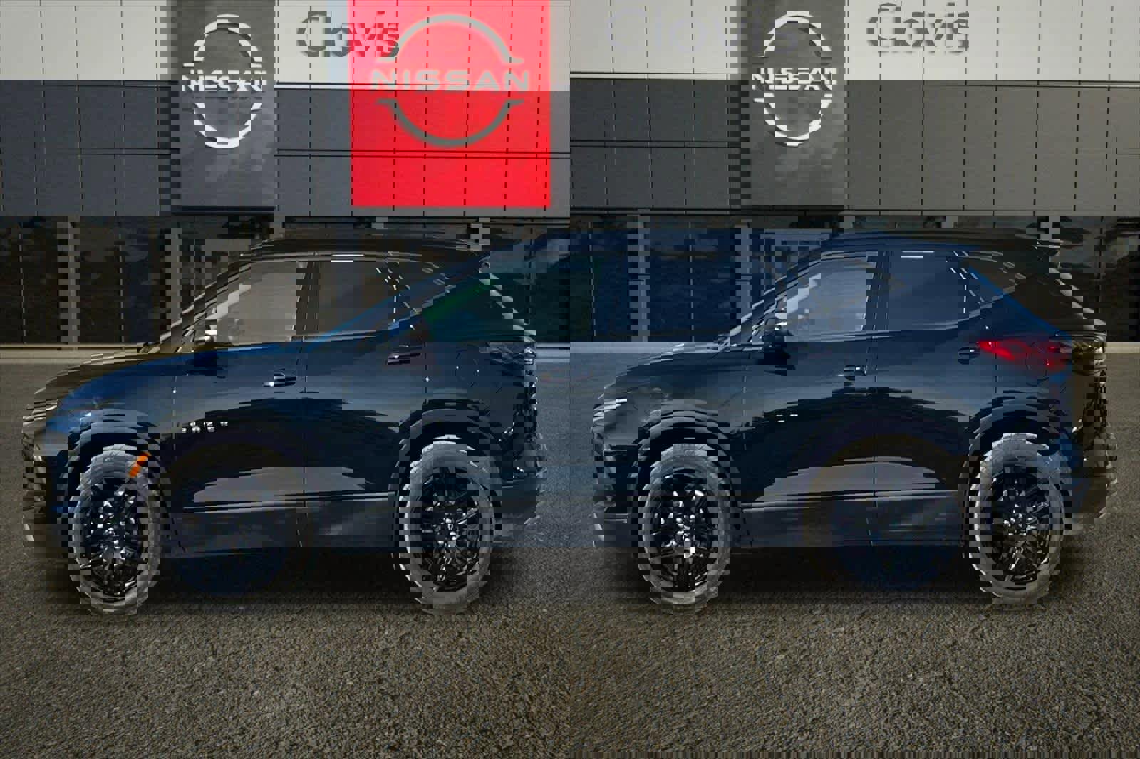 Used 2023 Chevrolet Blazer LT image 6