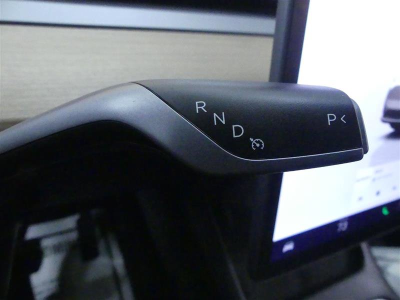 Used 2023 Tesla Model Y AWD image 17