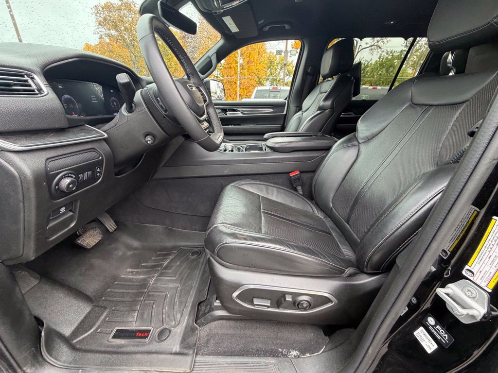Used 2022 Jeep Wagoneer Series I w/ Convenience Group I AWD/4WD image 11