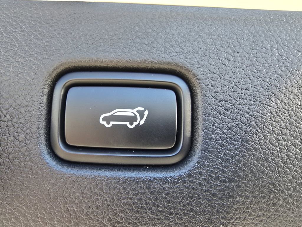 Used 2025 Kia Seltos EX image 20