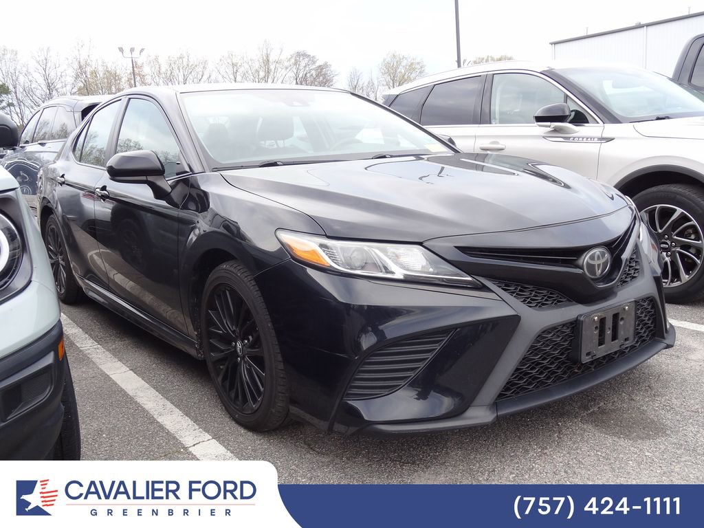 Used 2019 Toyota Camry SE image 1