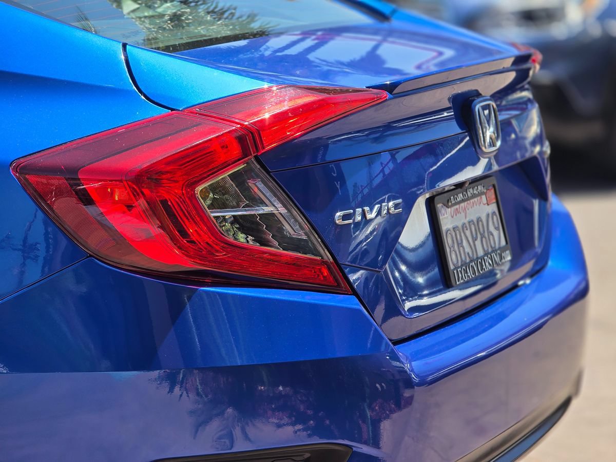 Used 2018 Honda Civic Touring image 10