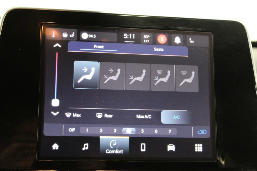 Used 2025 Jeep Compass Latitude image 31