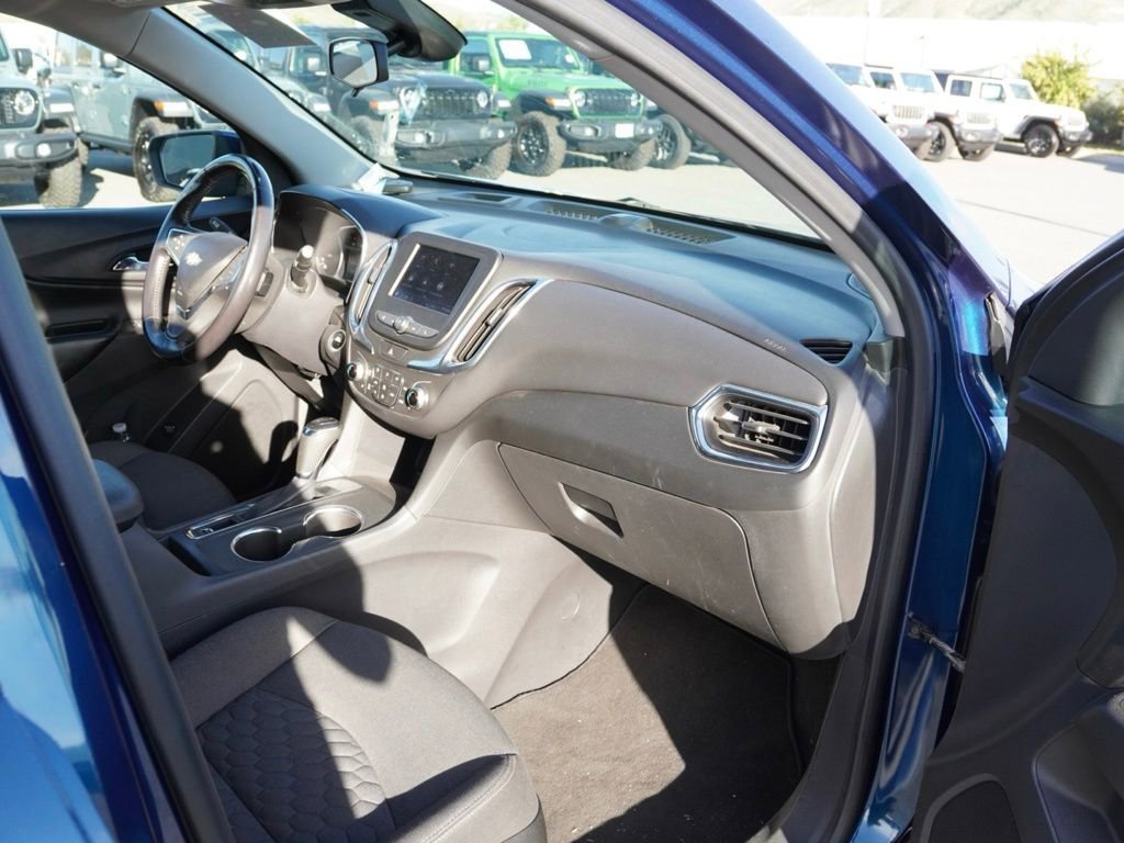 Used 2021 Chevrolet Equinox LT image 23