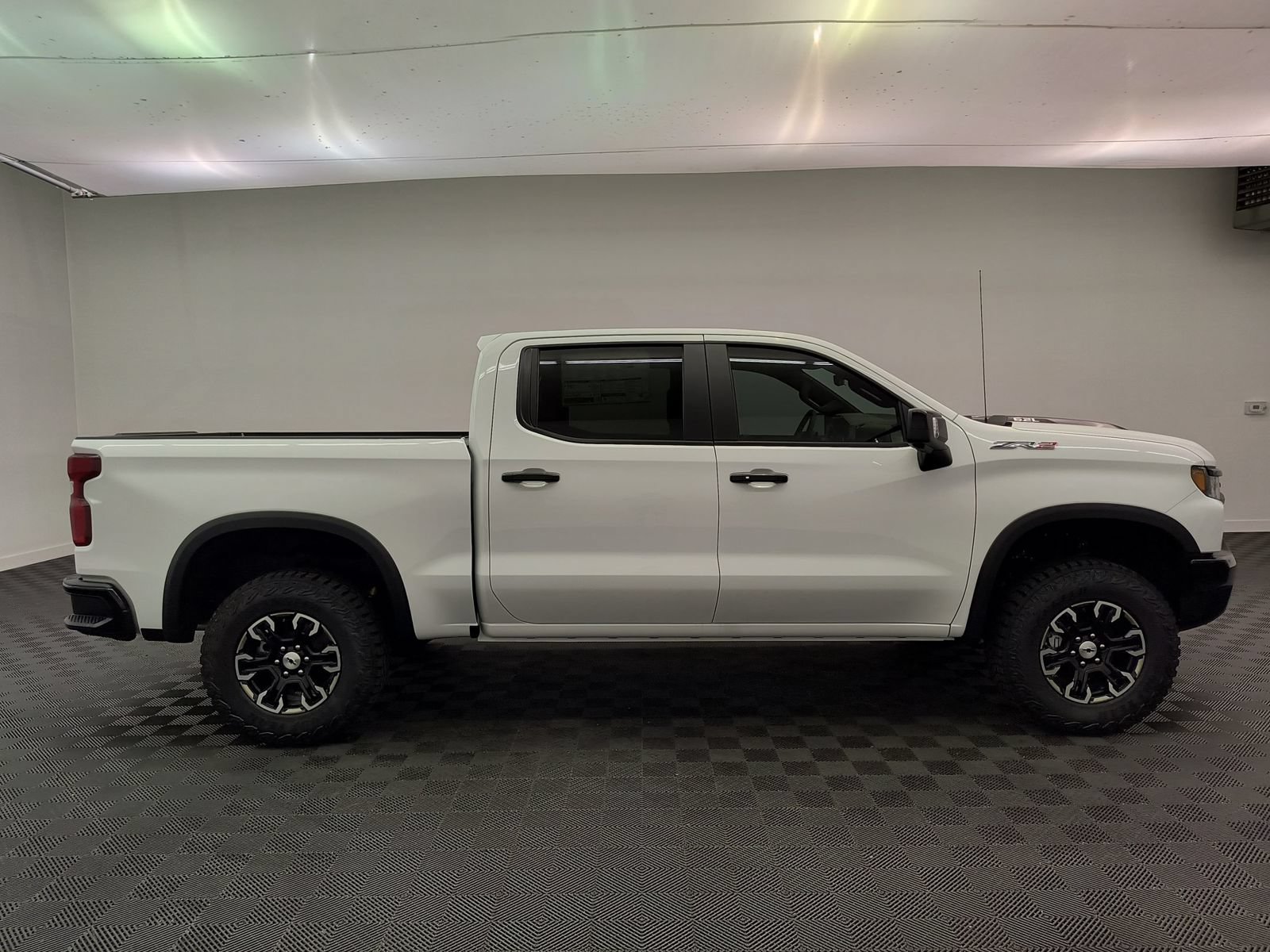 New 2026 Chevrolet Silverado 1500 ZR2 AWD/4WD image 8