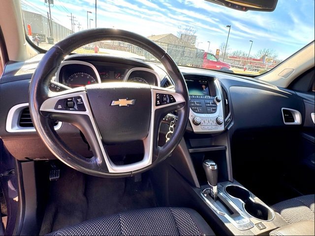 Used 2017 Chevrolet Equinox LT w/ Convenience Package image 9