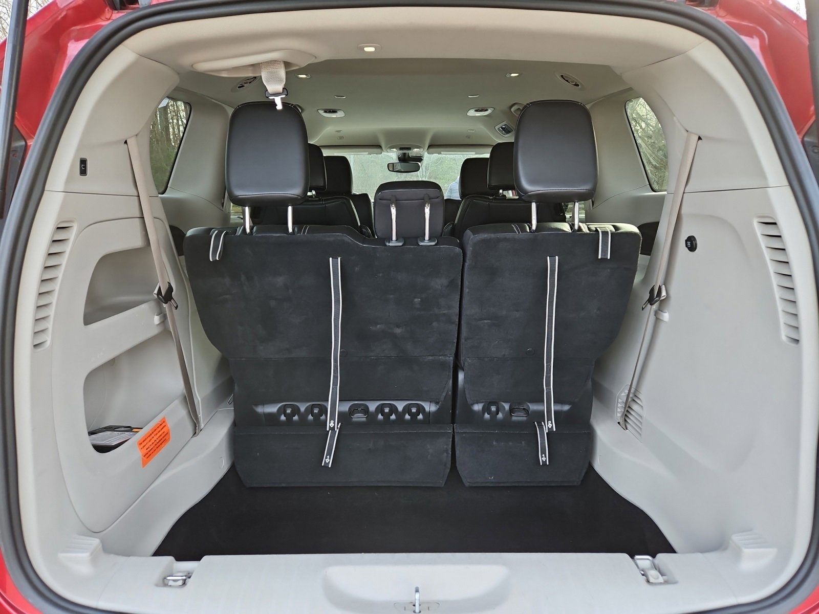 Used 2024 Chrysler Pacifica Touring-L image 19