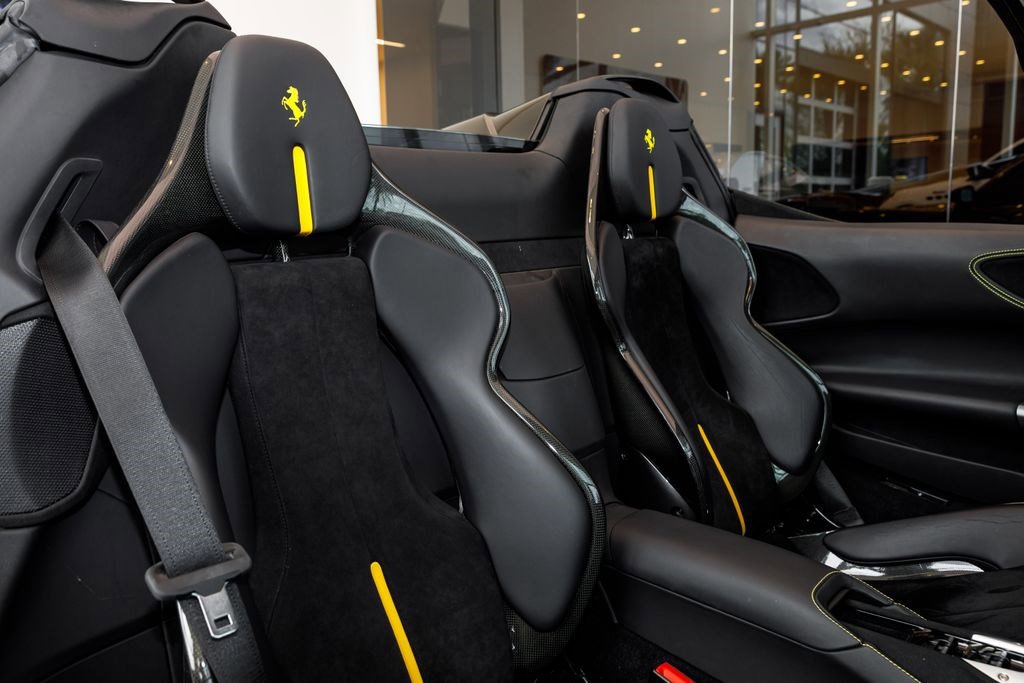 Used 2022 Ferrari SF90 Spider AWD/4WD image 10