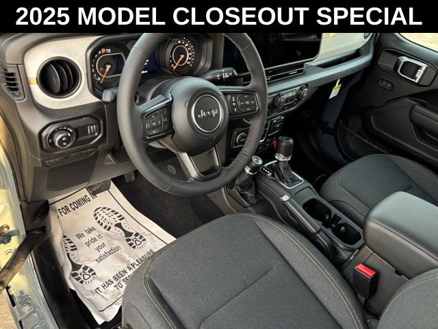 New 2025 Jeep Gladiator Sport AWD/4WD image 9