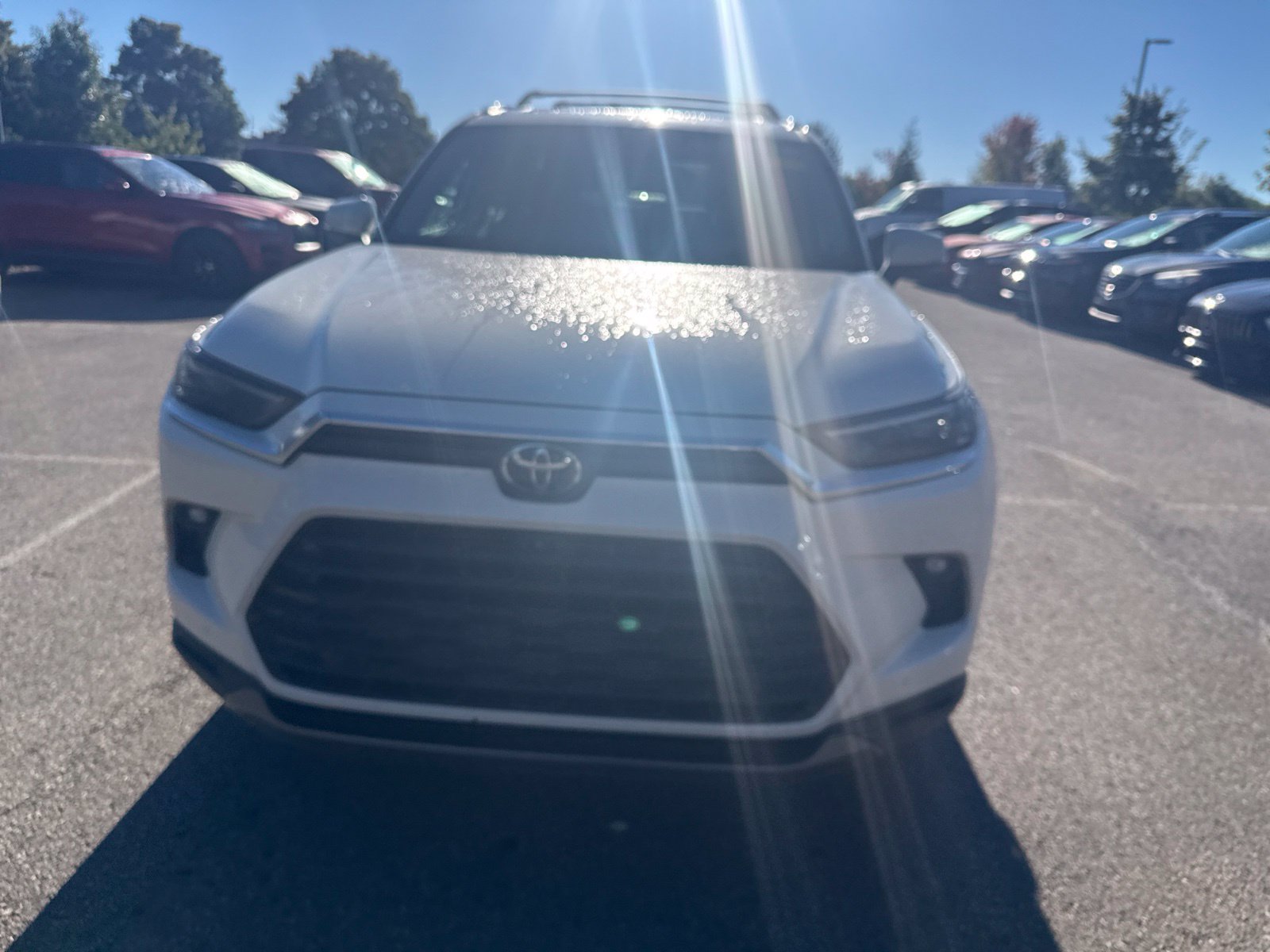 Used 2024 Toyota Grand Highlander AWD image 2