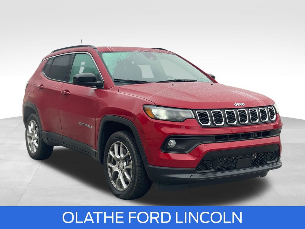 Used 2024 Jeep Compass Latitude w/ Sun and Sound Group image 34