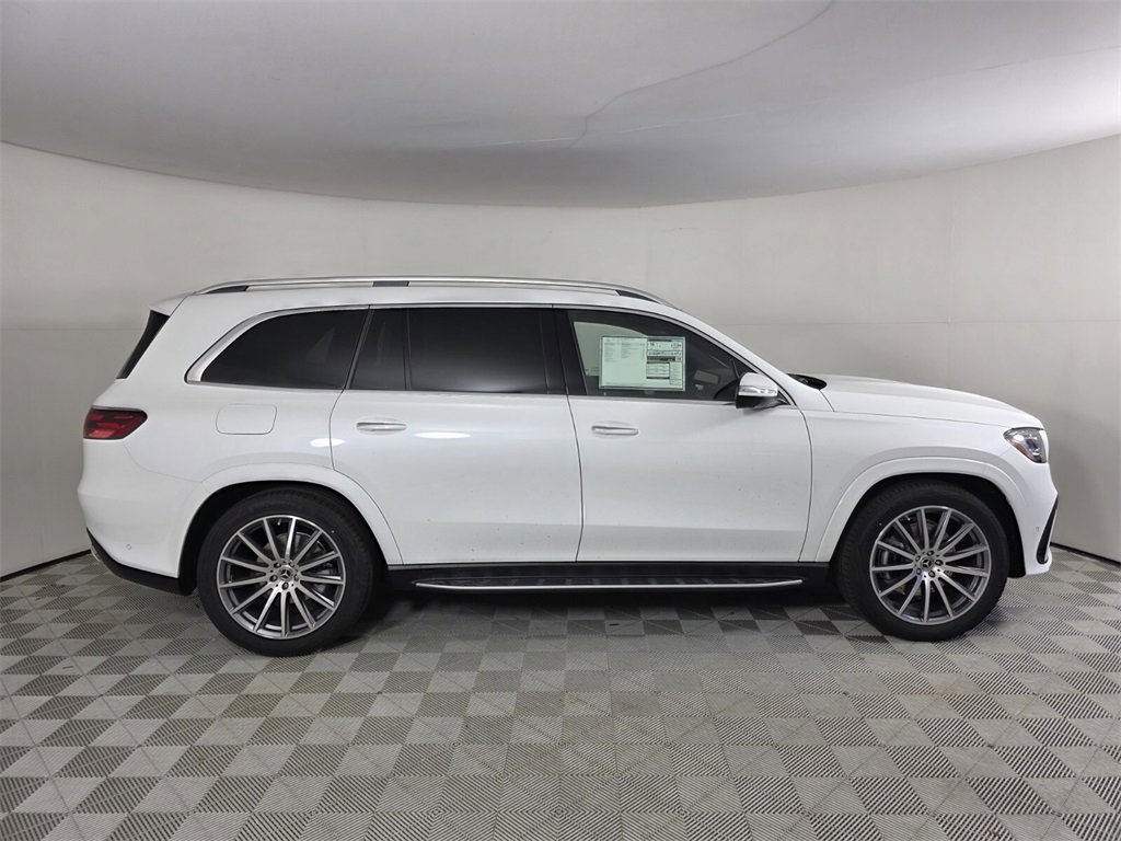 New 2026 Mercedes-Benz GLS 580 4MATIC image 3