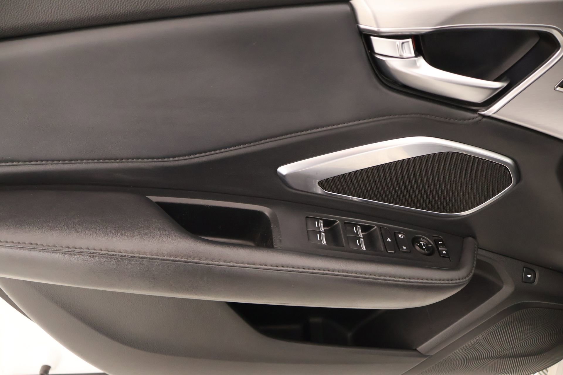 Used 2020 Acura RDX AWD image 16