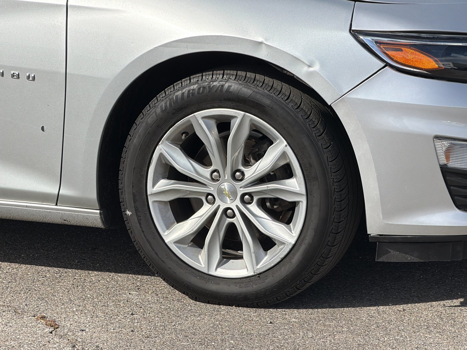 Used 2020 Chevrolet Malibu LT FWD image 34