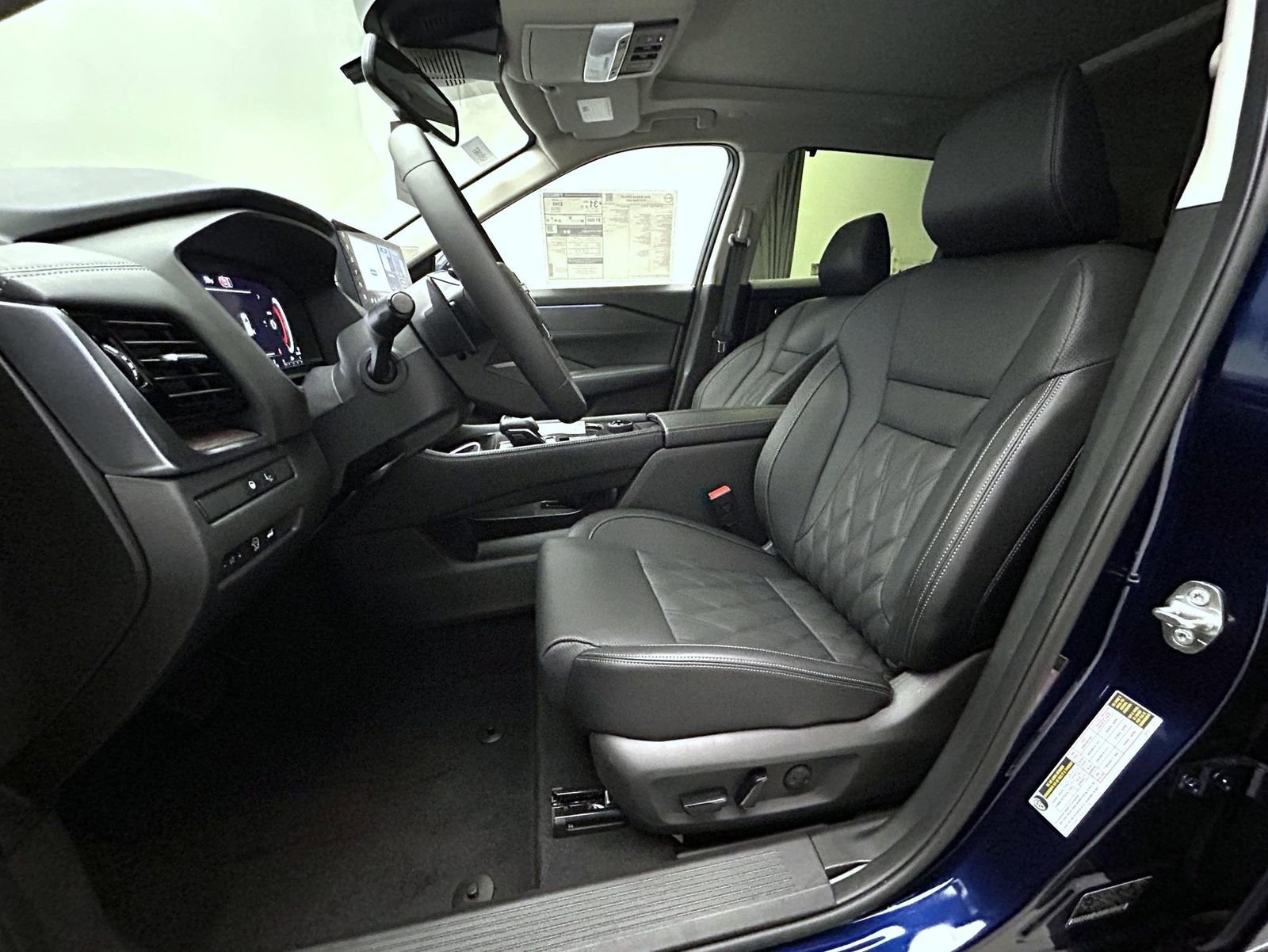 New 2026 Nissan Rogue Platinum image 11