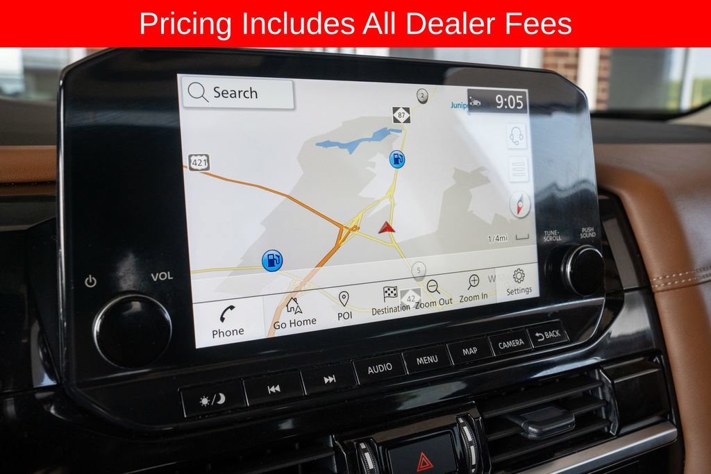 Used 2024 Nissan Pathfinder Platinum AWD/4WD image 16