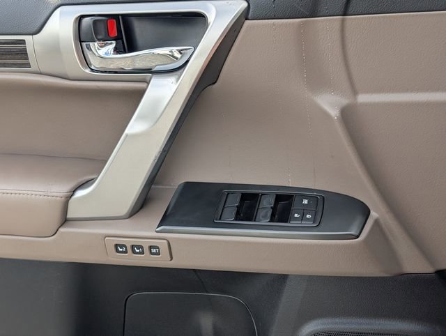 Used 2023 Lexus GX 460 Premium w/ Premium Plus Package image 25