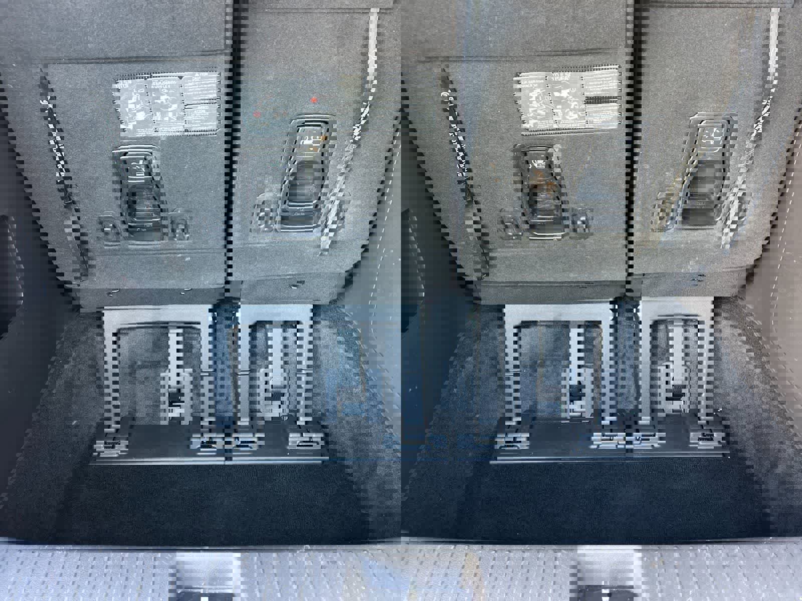 Used 2025 Kia Carnival SX Prestige image 17