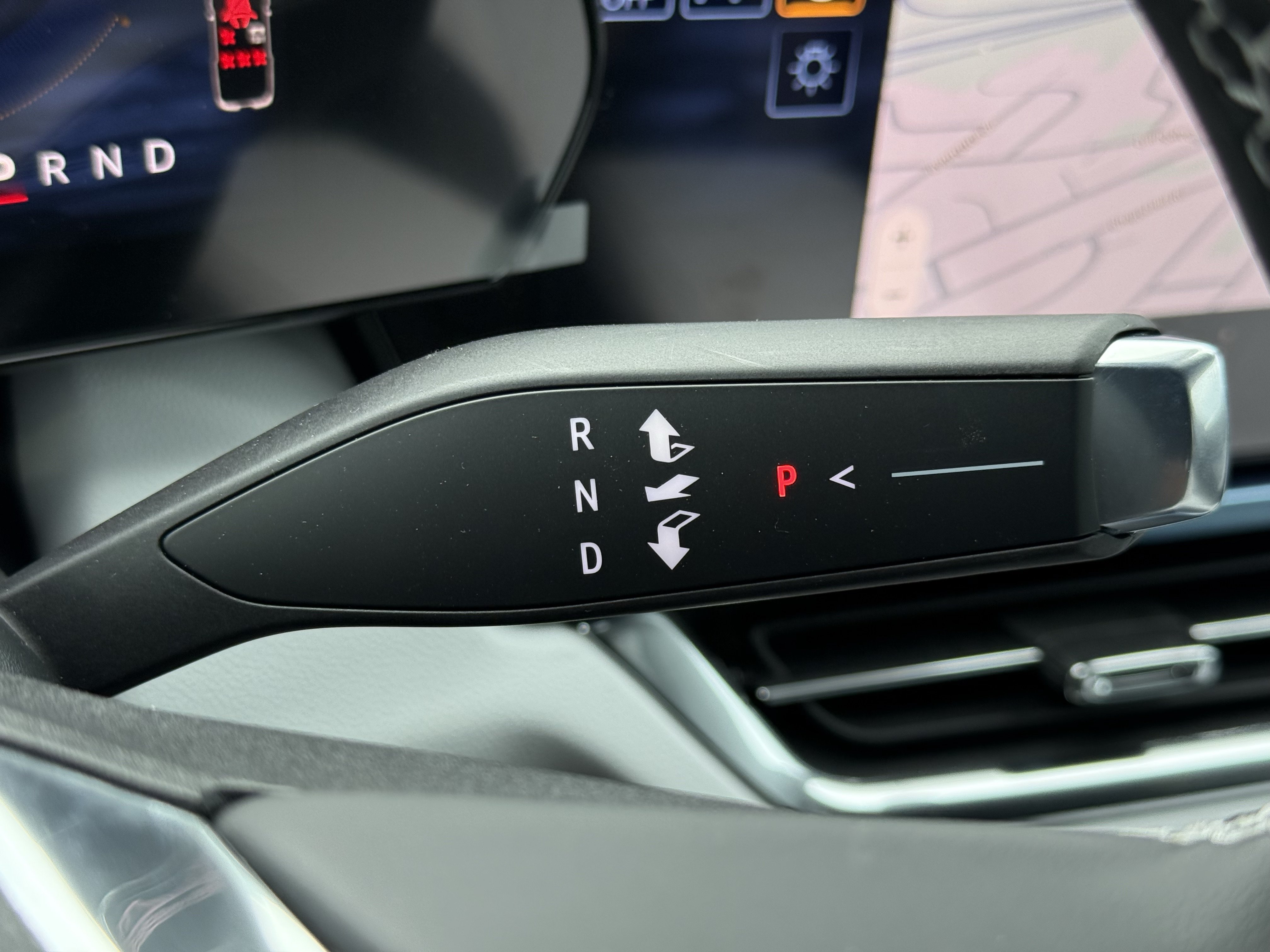New 2026 Chevrolet Equinox EV LT FWD image 25