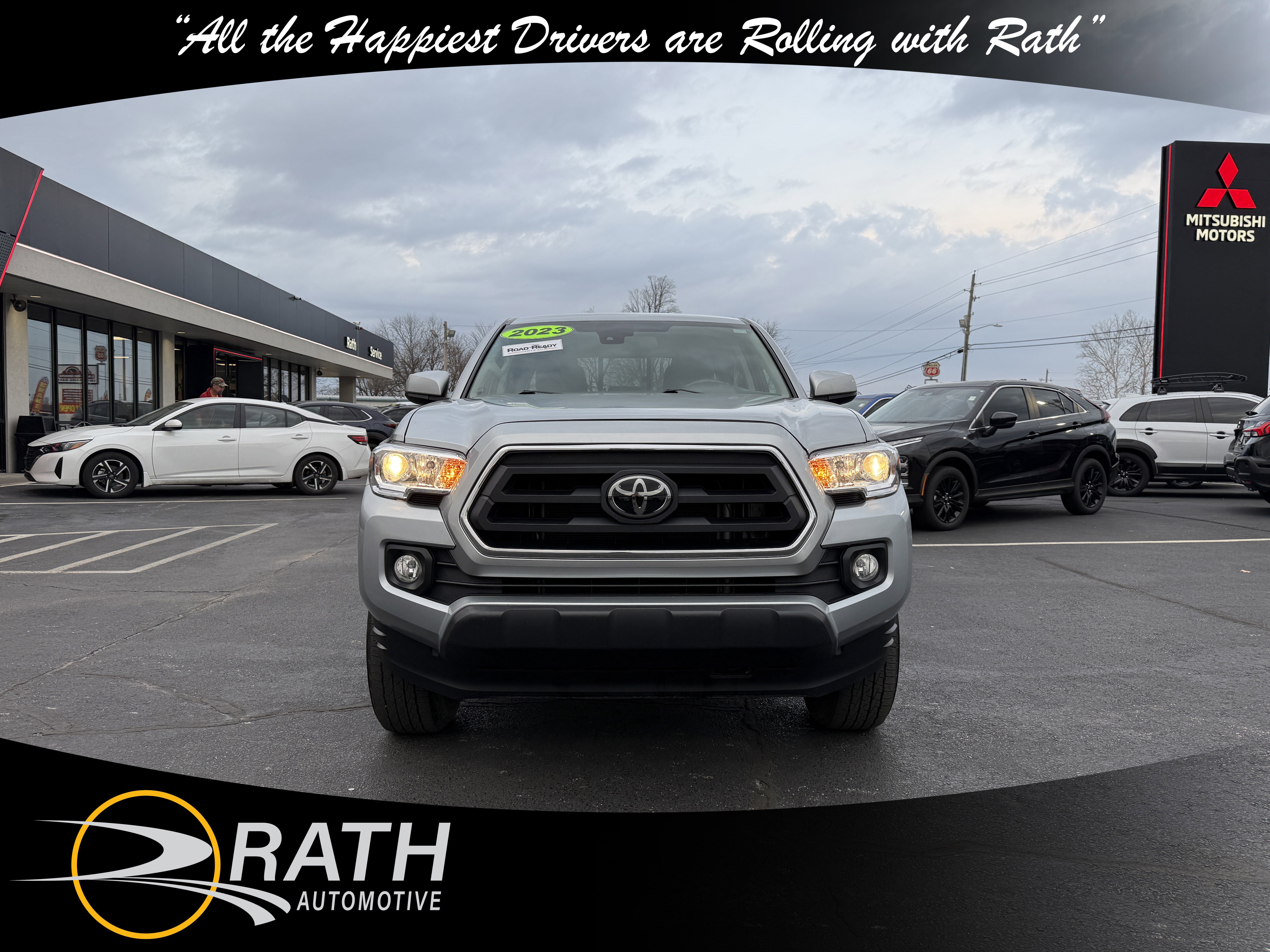 Used 2023 Toyota Tacoma SR5 image 3