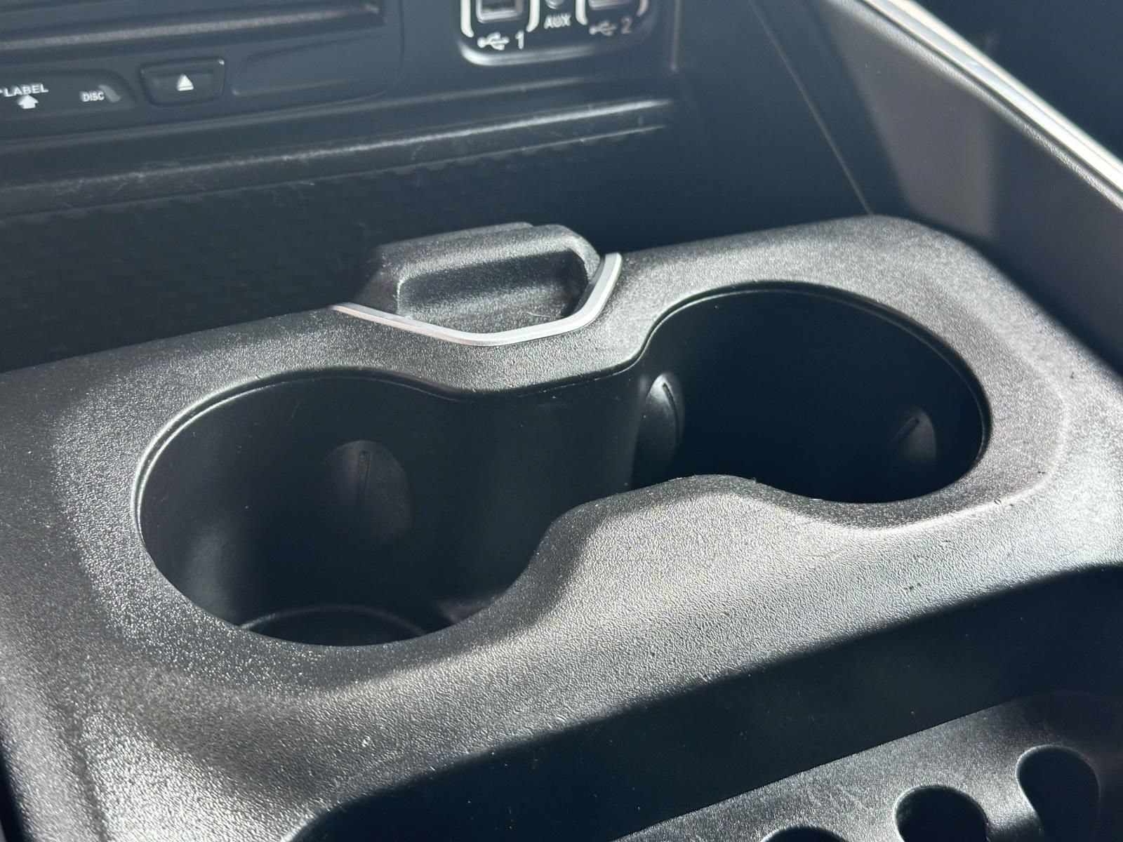 Used 2019 RAM 1500 Laramie AWD/4WD image 13
