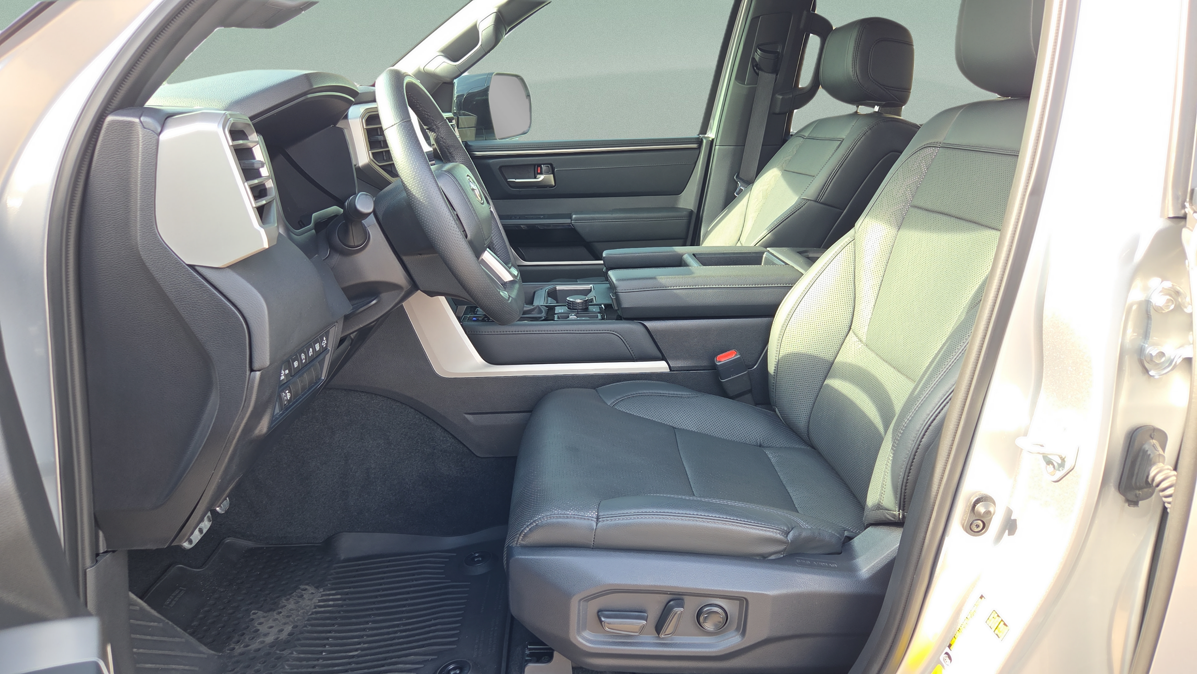 Certified 2025 Toyota Tundra Limited w/ TRD Off-Road Package AWD/4WD image 10