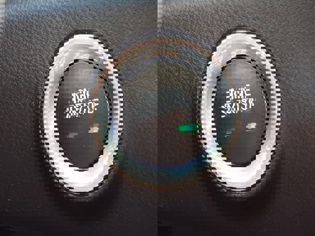 Used 2021 GMC Terrain SLE w/ Driver Convenience Package image 22