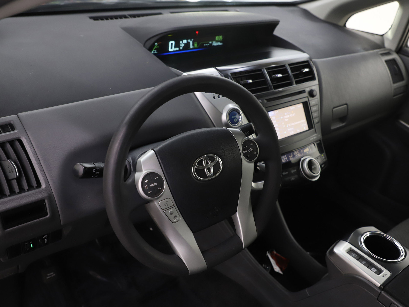 Used 2014 Toyota Prius V Three image 20