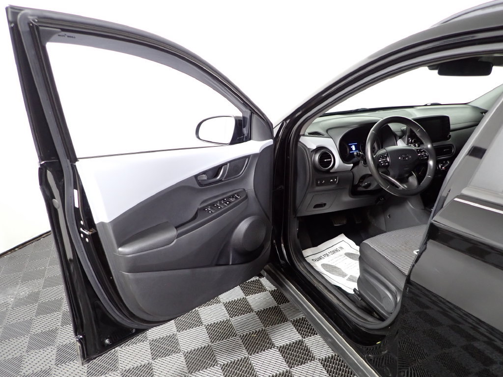 Used 2020 Hyundai Kona SEL AWD/4WD image 19
