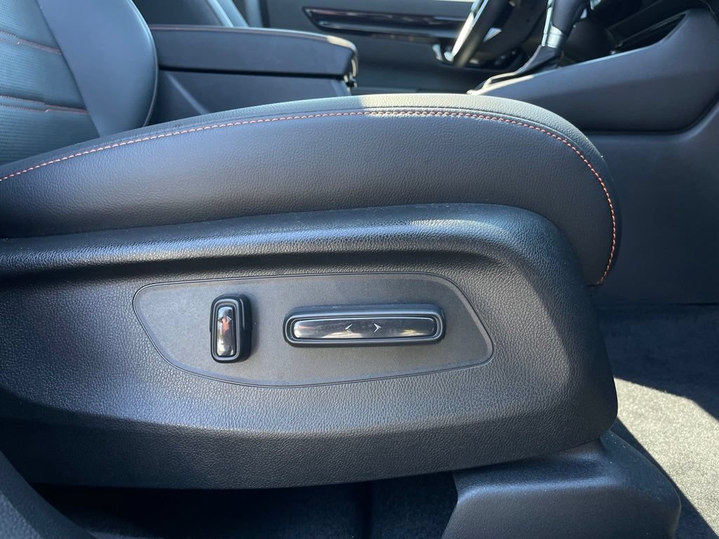 Used 2025 Honda CR-V Sport Touring image 31