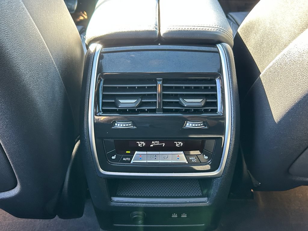 Used 2024 BMW X5 M60i AWD/4WD image 33
