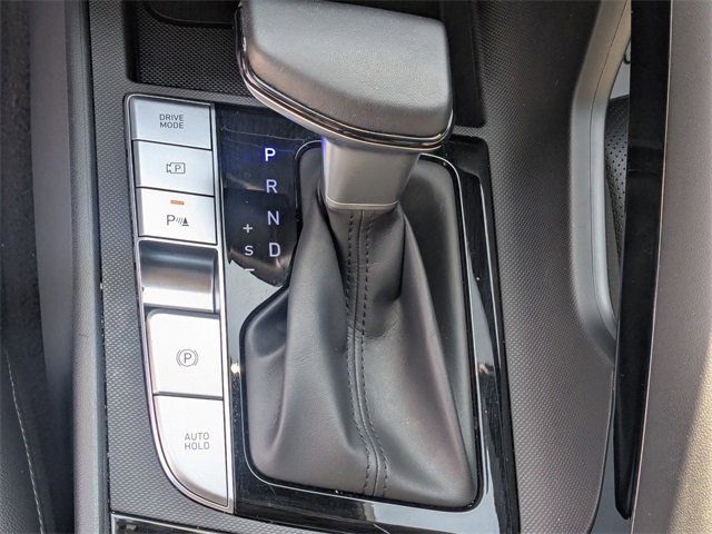 Used 2024 Hyundai Elantra Limited image 21
