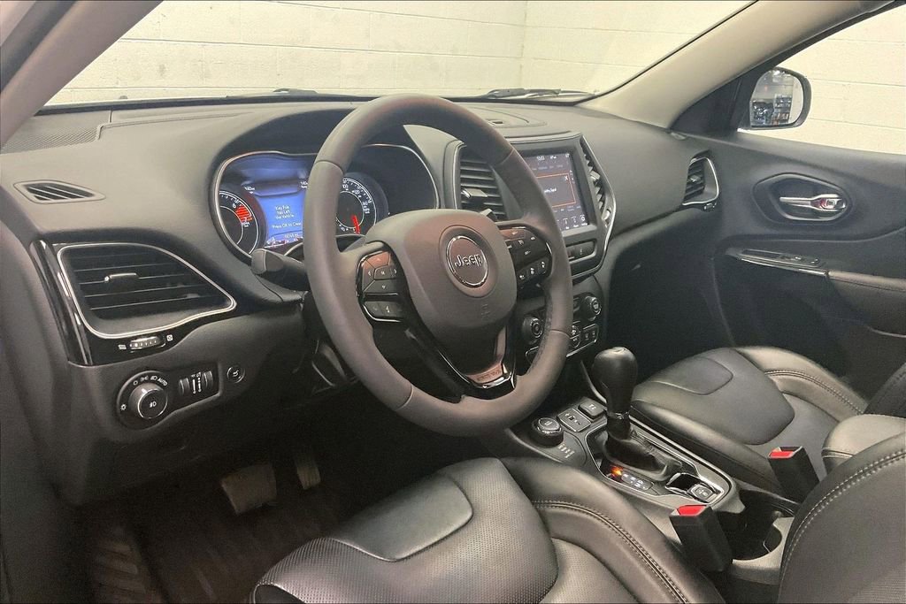 Used 2023 Jeep Cherokee Altitude Lux image 12