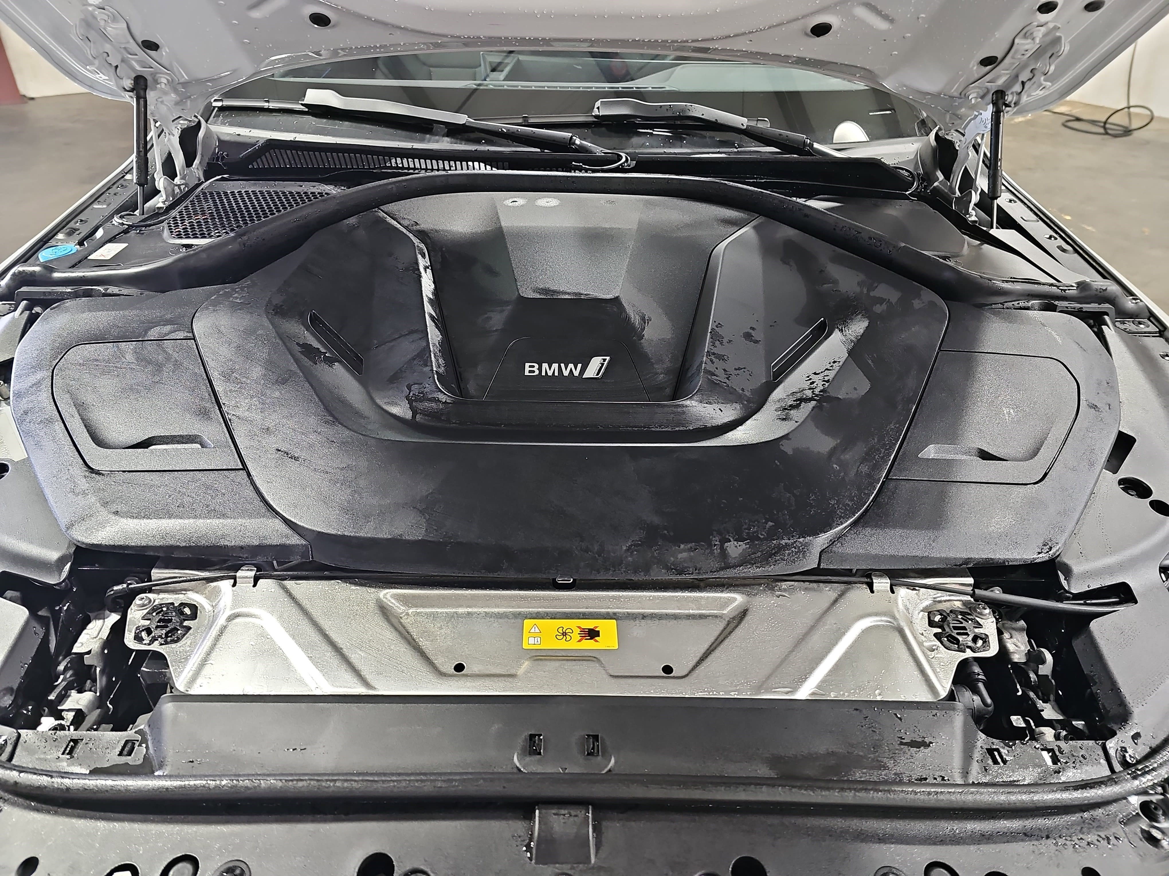 Certified 2023 BMW i4 eDrive35 w/ Premium Package image 33