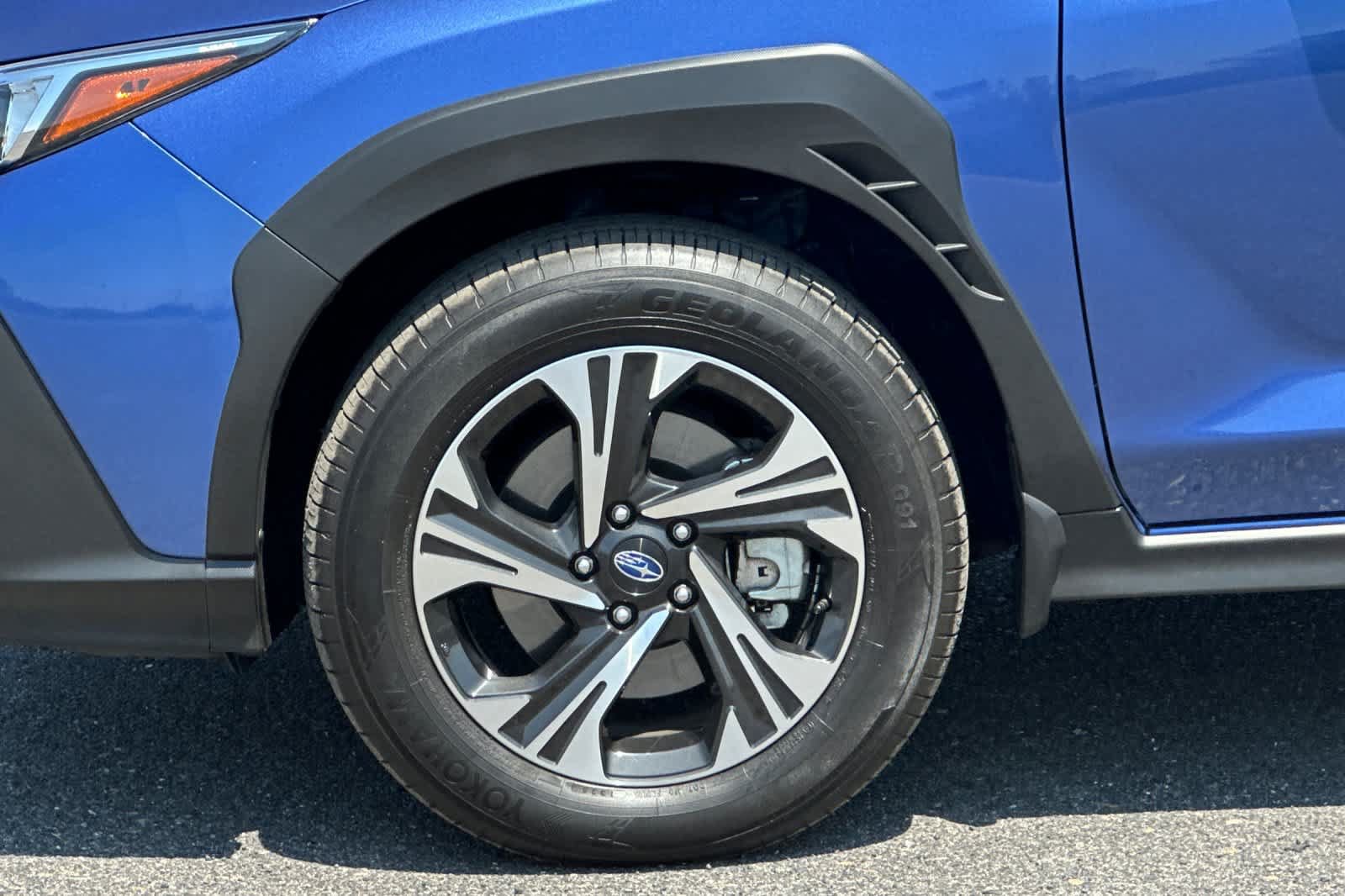Used 2025 Subaru Crosstrek 2.5i Premium AWD/4WD image 30