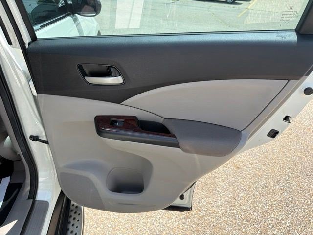 Used 2014 Honda CR-V LX image 17