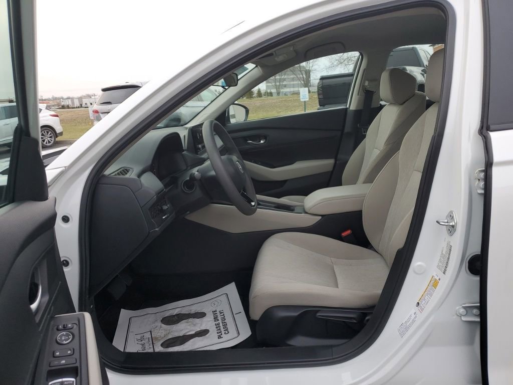 Certified 2023 Honda Accord LX image 29