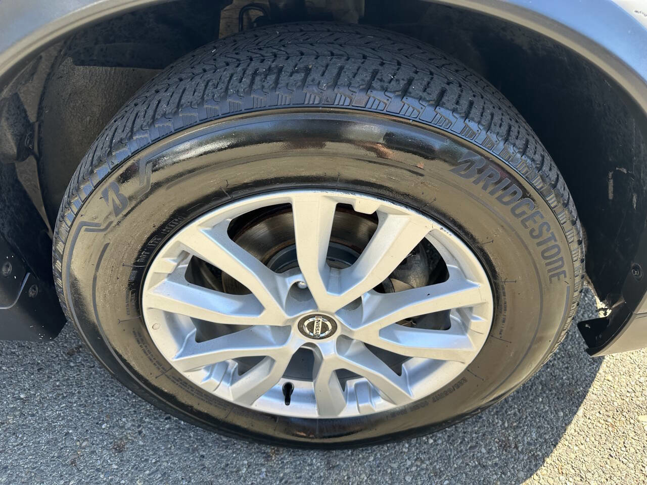 Used 2019 Nissan Rogue SV FWD image 26