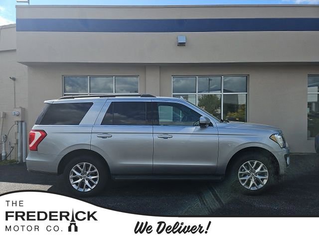 Used 2020 Ford Expedition XLT image 1