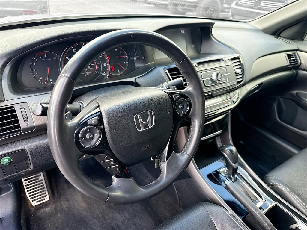 Used 2016 Honda Accord Sport image 10