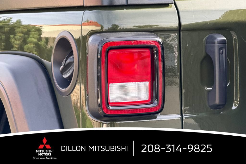 Used 2022 Jeep Wrangler Unlimited Sport AWD/4WD image 26