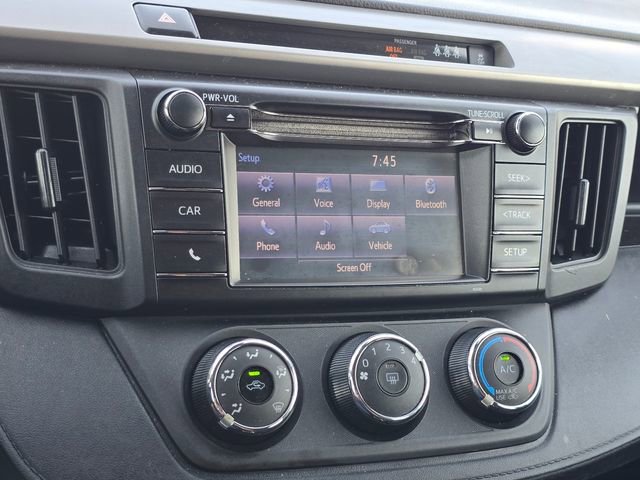 Used 2018 Toyota RAV4 LE w/ All Weather Liner Package AWD/4WD image 19
