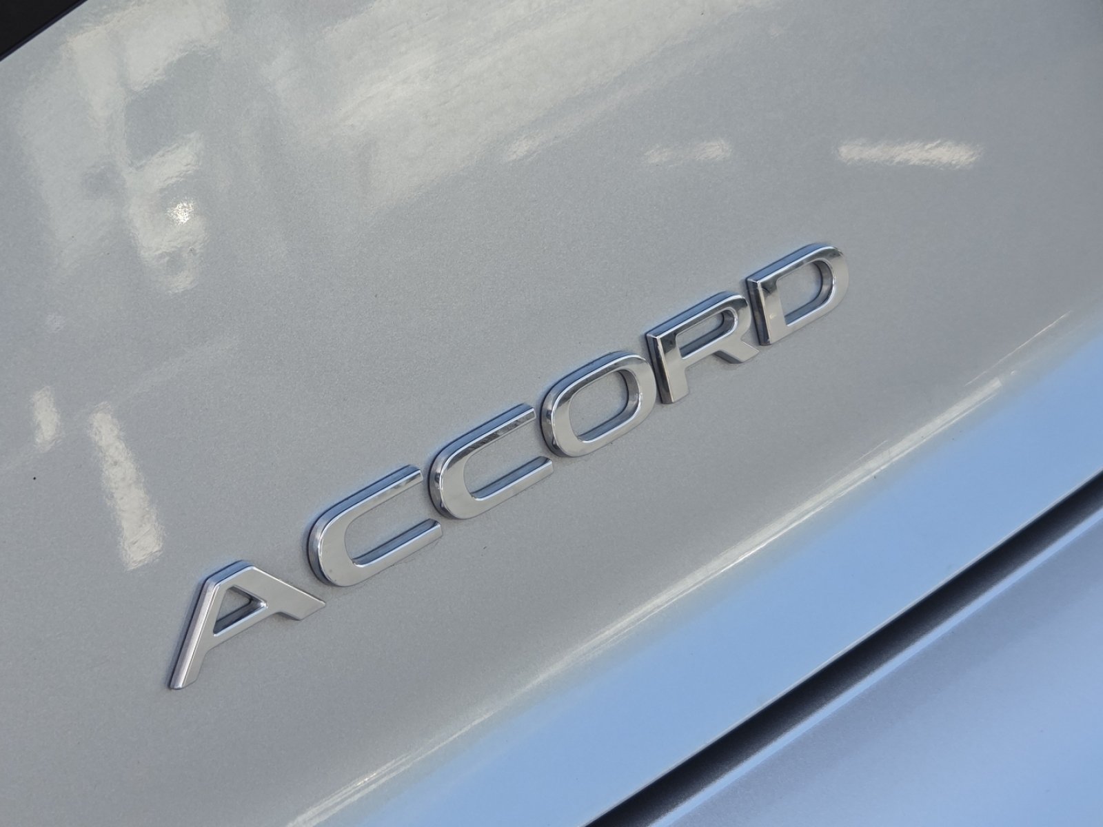 Used 2025 Honda Accord LX image 12