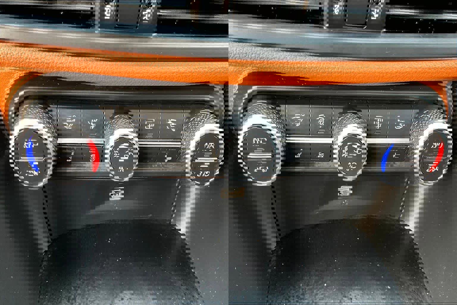 Used 2018 Alfa Romeo Giulia AWD image 32