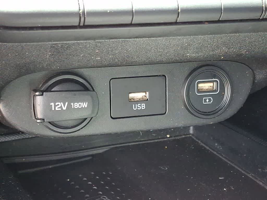 Used 2022 Hyundai Elantra SEL w/ Convenience Package FWD image 24