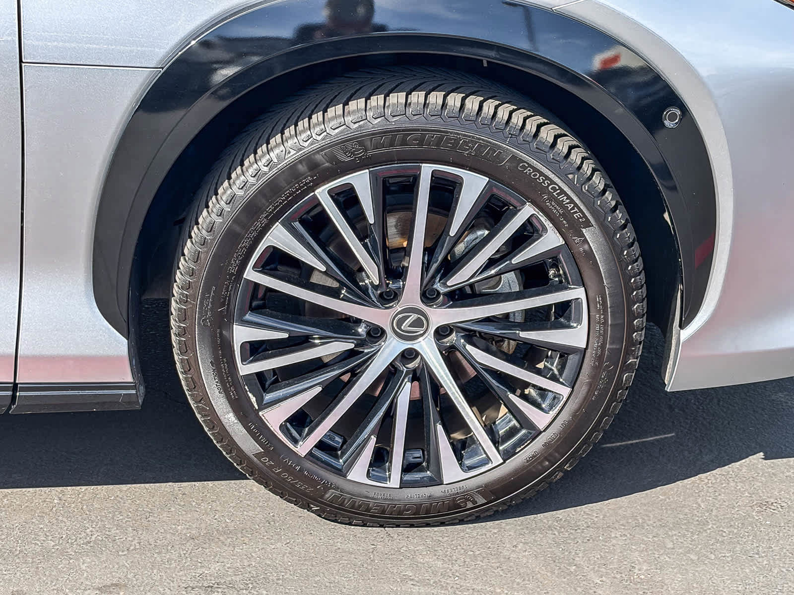 Certified 2023 Lexus RZ 450e Luxury w/ Accessory Package (Z1) image 9