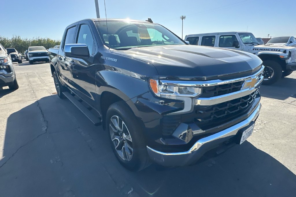 Used 2023 Chevrolet Silverado 1500 LT w/ All Star Edition Plus RWD image 2