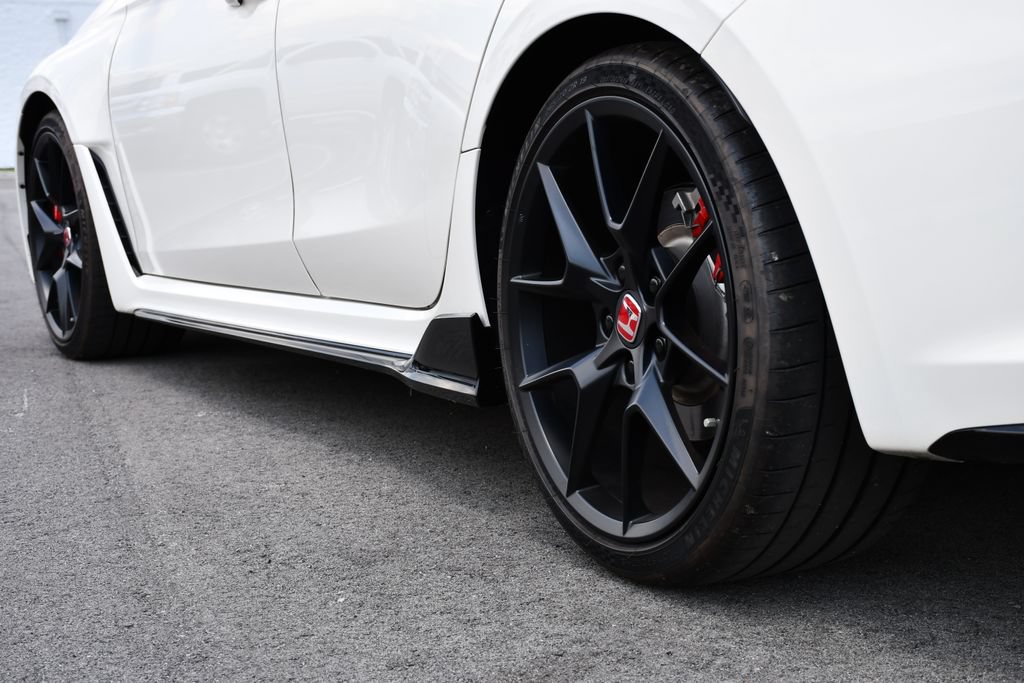 Used 2024 Honda Civic Type R image 11