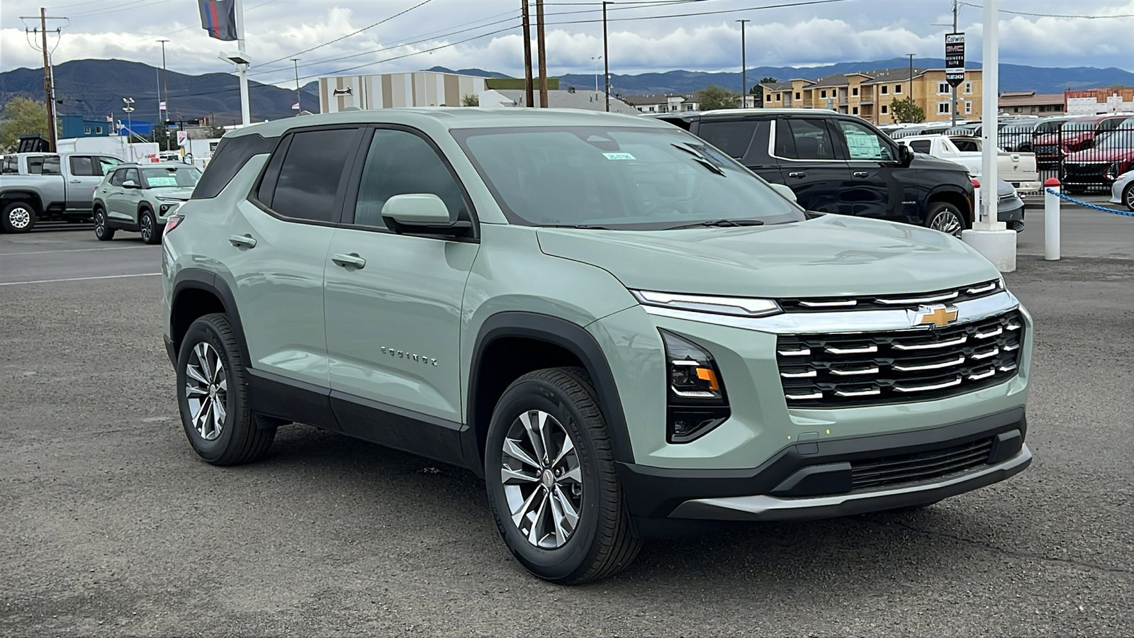 New 2026 Chevrolet Equinox LT w/ Safety and Technology Package AWD/4WD image 3